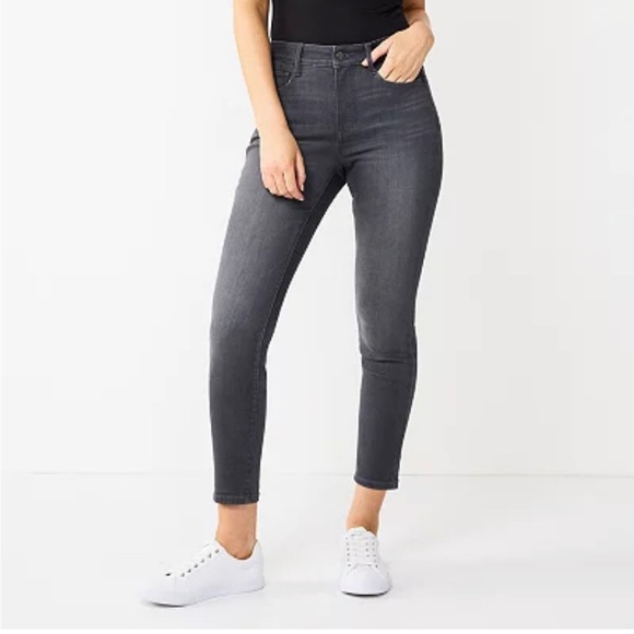 Nine West Women’s Grey Skinny Curvy Jeans Size 4 - Picture 1 of 3